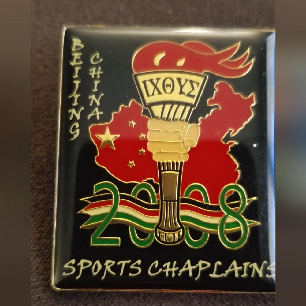 VINTAGE 2008 BEJING CHINA OLYMPICS SPORTS CHAPLAIN COLLECTOR'S PIN